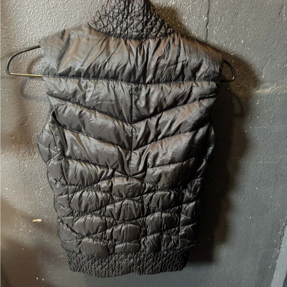 Nike Black Quilted Puffer Zip Up Vest